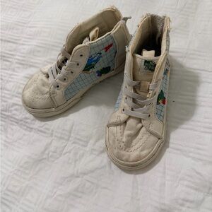 Vans Kids High-Top Sneakers - Map on sides. Cream and Blue.